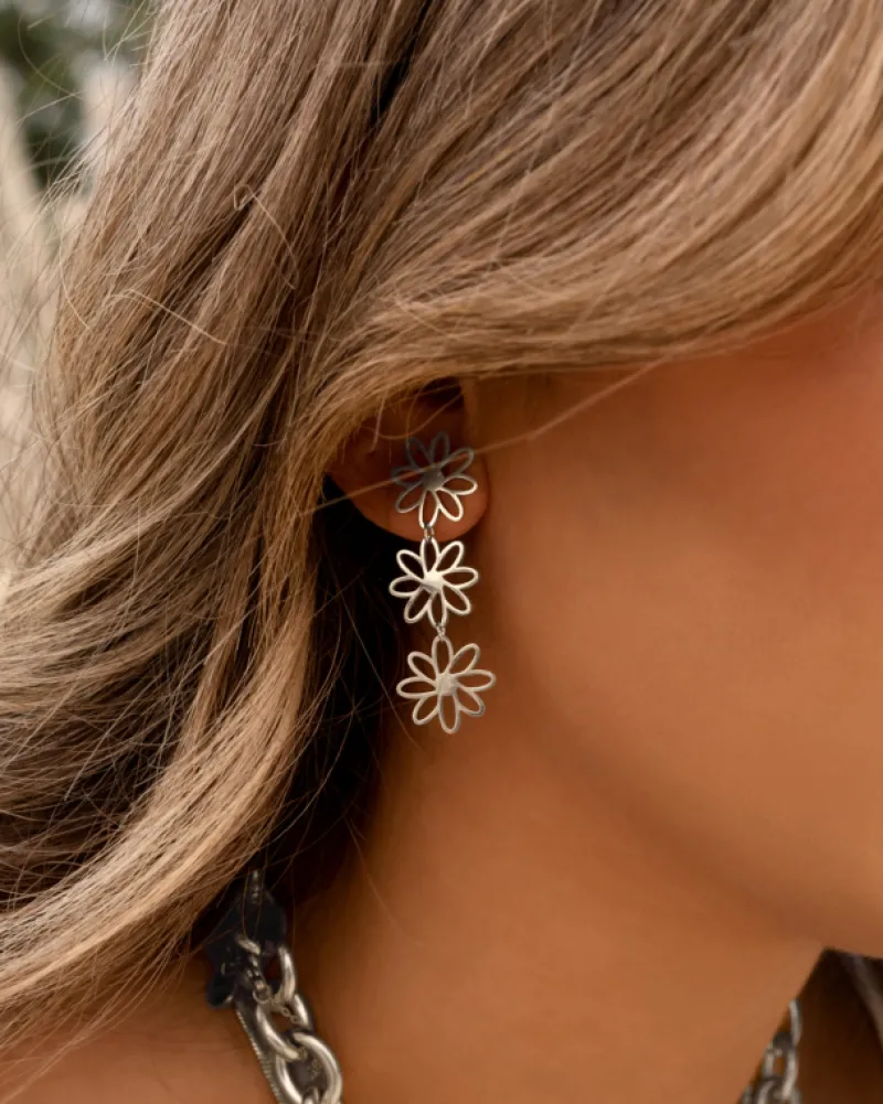 Finaste Triple flower earrings Hot