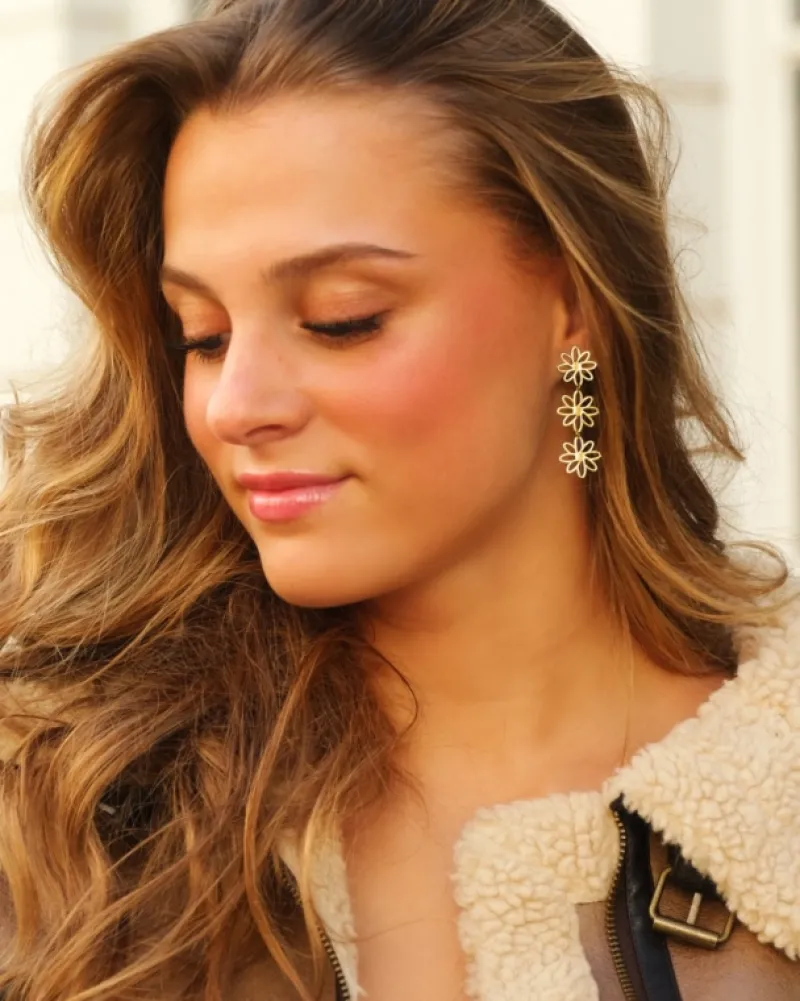 Finaste Triple flower earrings goldplated Online