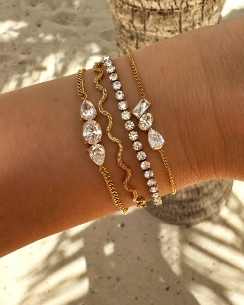 Finaste Triple gem bracelet goldplated New