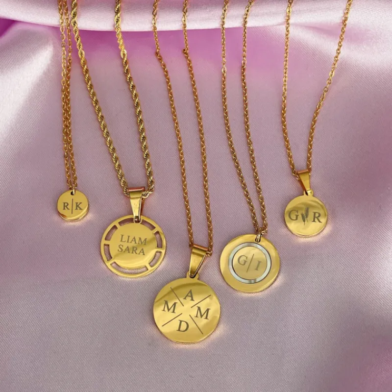 Finaste Twee Initialen ketting goud kleurig New