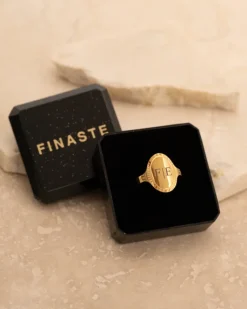 Finaste Verstelbare initial ring vintage goudkleurig Best