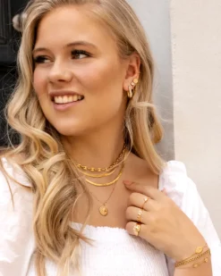Finaste Vintage initial bracelet goldplated Hot