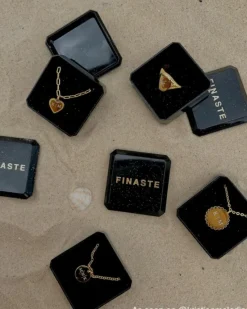 Finaste Vintage initial ketting goudkleurig Discount