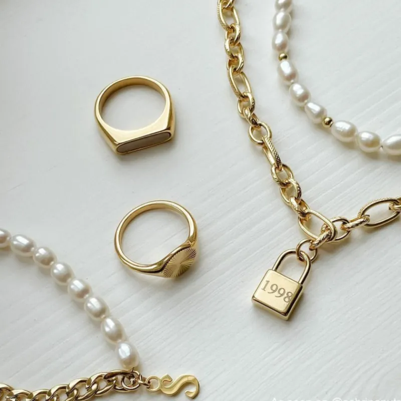 Finaste Zegelring star kleur goud Outlet